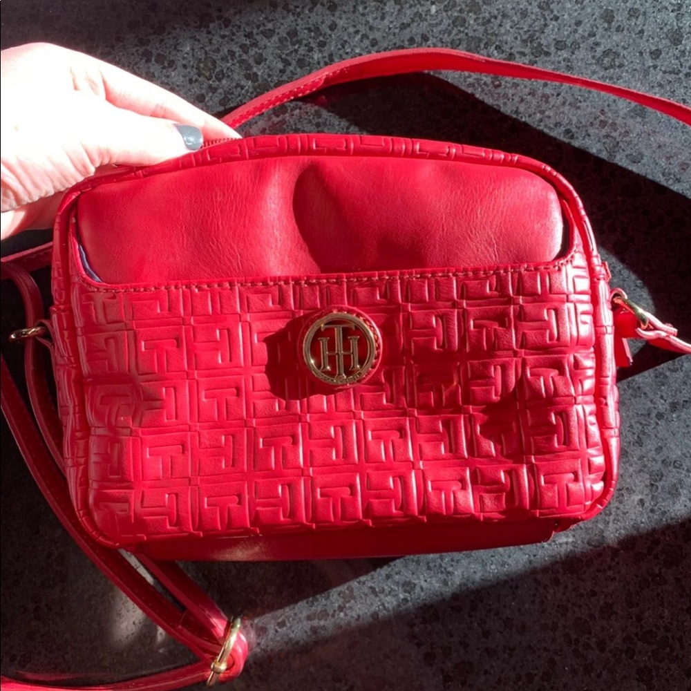 tommy hilfiger crossbody/ wallet